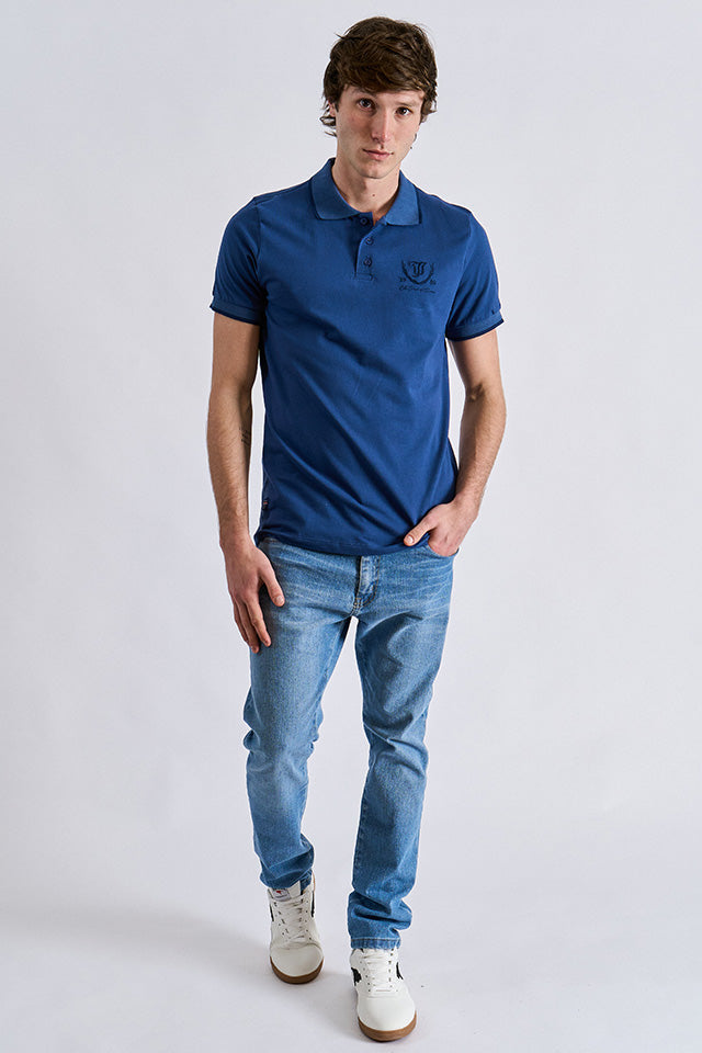 Azul
