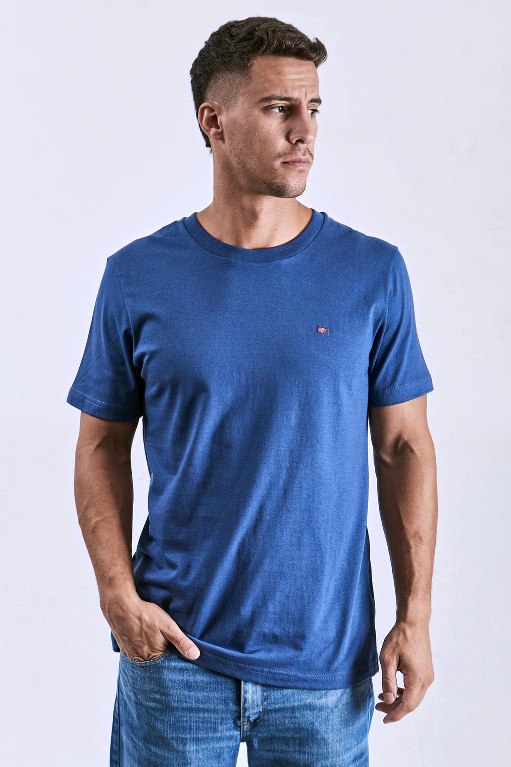 Azul